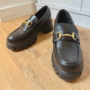 Dream Pairs Black Chunky Loafers Gold Accent Size 8
